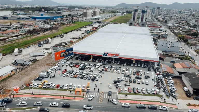Grupo Koch chega a 100 lojas em Santa Catarina com inauguração do Komprão em Itajaí